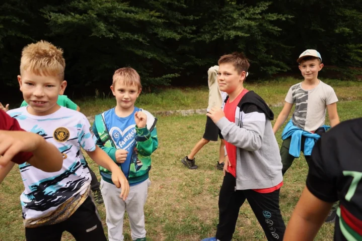 deti v letnom tábore Fantázia – 5. fantastický turnus 2026, 8. deň, Začarovaná krajina – fotka 71 z 101