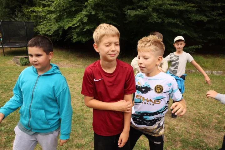 deti v letnom tábore Fantázia – 5. fantastický turnus 2026, 8. deň, Začarovaná krajina – fotka 74 z 101