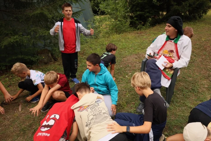 deti v letnom tábore Fantázia – 5. fantastický turnus 2026, 8. deň, Začarovaná krajina – fotka 10 z 101