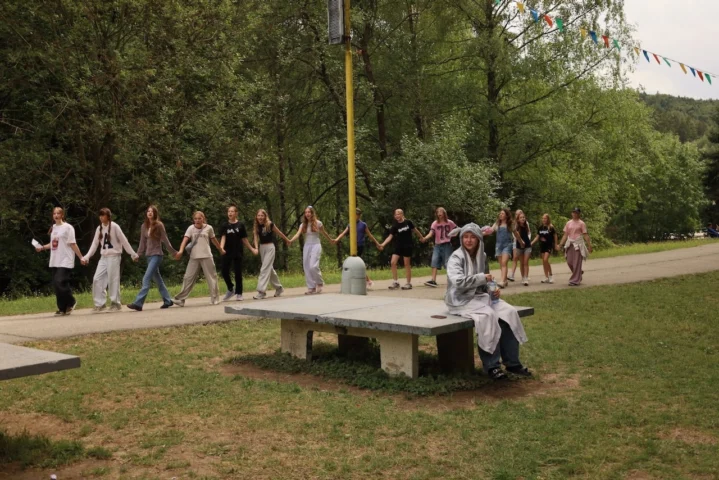 deti v letnom tábore Fantázia – 5. fantastický turnus 2026, 8. deň, Začarovaná krajina – fotka 1 z 101