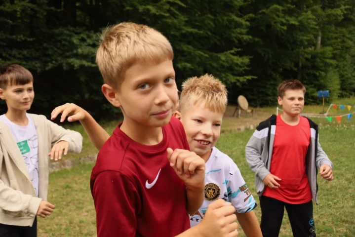 deti v letnom tábore Fantázia – 5. fantastický turnus 2026, 8. deň, Začarovaná krajina – fotka 69 z 101