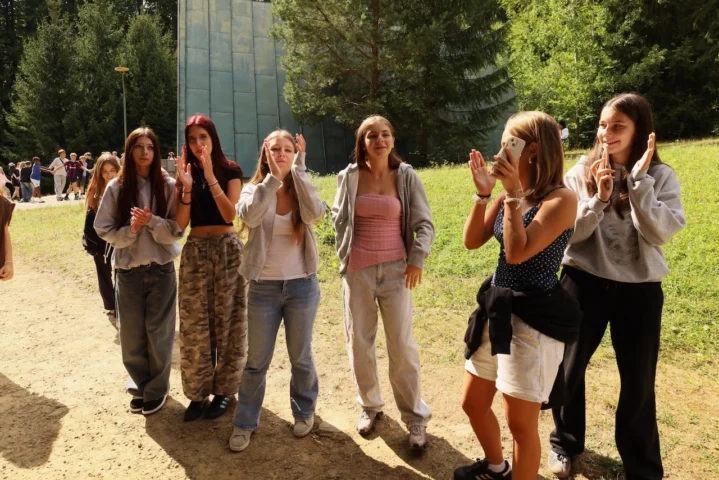 deti v letnom tábore Fantázia – 5. fantastický turnus 2026, 8. deň, Začarovaná krajina – fotka 78 z 101
