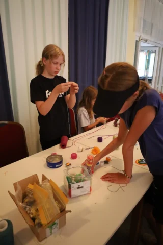 deti v letnom tábore Fantázia – 5. fantastický turnus 2026, 8. deň, Fantastické kluby popoludní – fotka 75 z 86