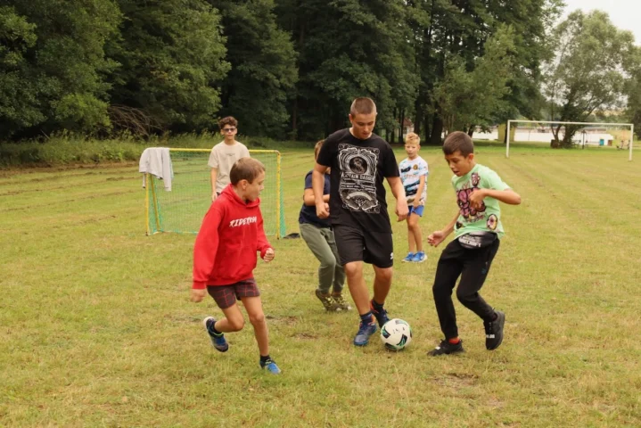 deti v letnom tábore Fantázia – 5. fantastický turnus 2026, 8. deň, Fantastické kluby dopoludnia – fotka 32 z 116