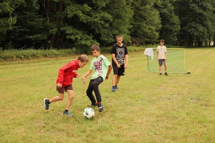 deti v letnom tábore Fantázia – 5. fantastický turnus 2026, 8. deň, Fantastické kluby dopoludnia – fotka 33 z 116