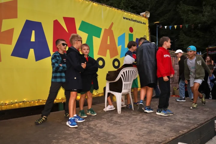 deti v letnom tábore Fantázia – 5. fantastický turnus 2026, 2. deň, Slávnostná klobúkovácia – fotka 51 z 87