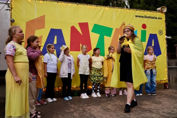 deti v letnom tábore Fantázia – 5. fantastický turnus 2026, 2. deň, Slávnostná klobúkovácia – fotka 38 z 87