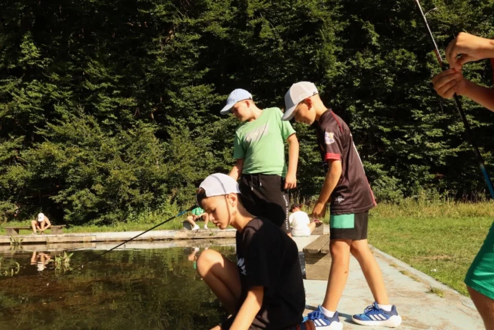 deti v letnom tábore Fantázia – 5. fantastický turnus 2026, 2. deň, Fantastické kluby popoludni – fotka 44 z 94