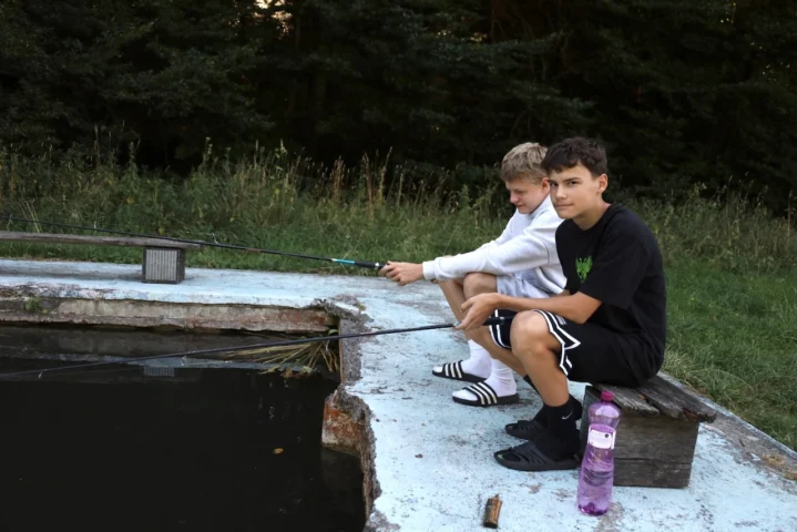 deti v letnom tábore Fantázia – 5. fantastický turnus 2026, 2. deň, Fantastické kluby dopoludnia – fotka 49 z 137