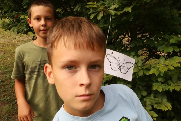 deti v letnom tábore Fantázia – 6. fantastický turnus 2026, 4. deň, Tajomstvo lesa – fotka 16 z 54