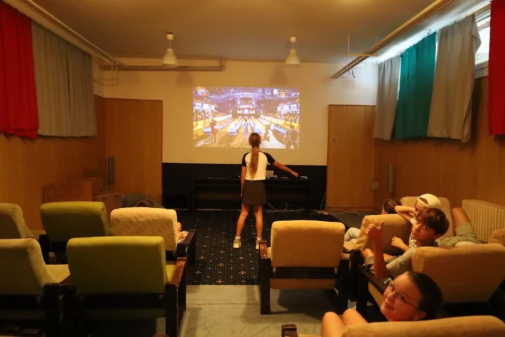 deti v letnom tábore Fantázia – 6. fantastický turnus 2026, 4. deň, Fantastické kluby popoludní – fotka 95 z 102