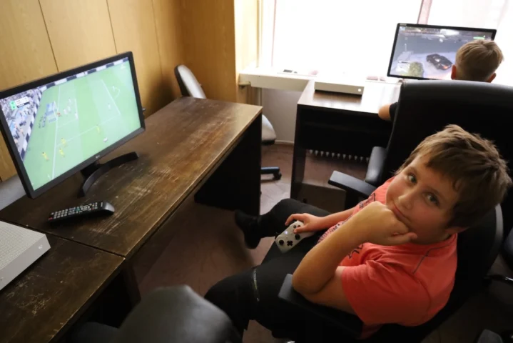 deti v letnom tábore Fantázia – 6. fantastický turnus 2026, 4. deň, Fantastické kluby popoludní – fotka 88 z 102