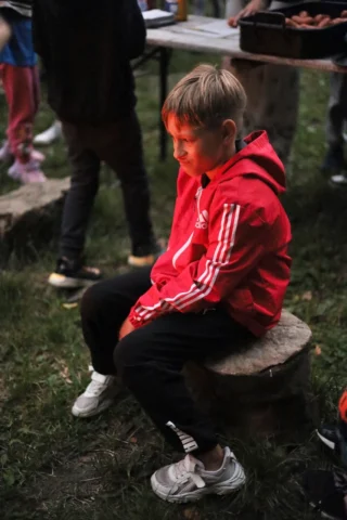 deti v letnom tábore Fantázia – 6. fantastický turnus 2026, 4. deň, Opekacka – fotka 4 z 64