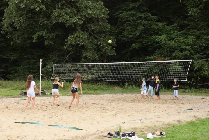 deti v letnom tábore Fantázia – 6. fantastický turnus 2026, 4. deň, Fantastické kluby dopoludnia – fotka 35 z 114
