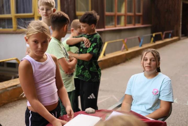 deti v letnom tábore Fantázia – 6. fantastický turnus 2026, 6. deň, Podnikanie – fotka 105 z 134