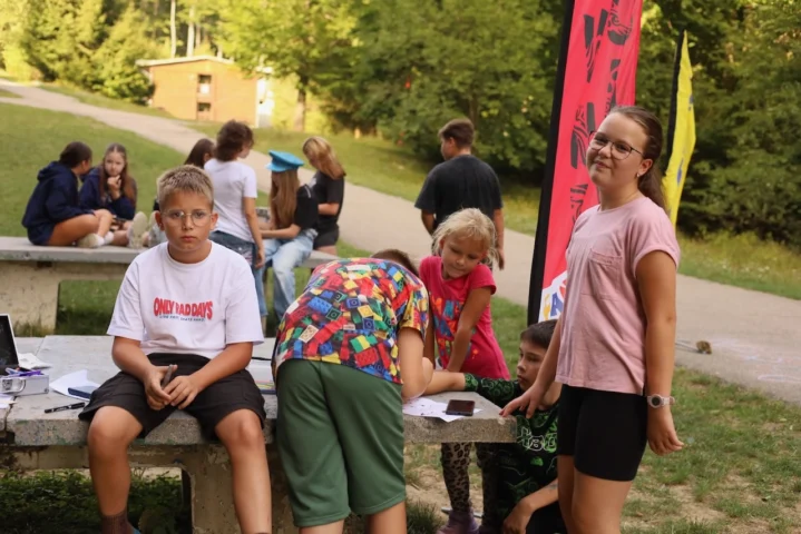 deti v letnom tábore Fantázia – 6. fantastický turnus 2026, 6. deň, Podnikanie – fotka 99 z 134