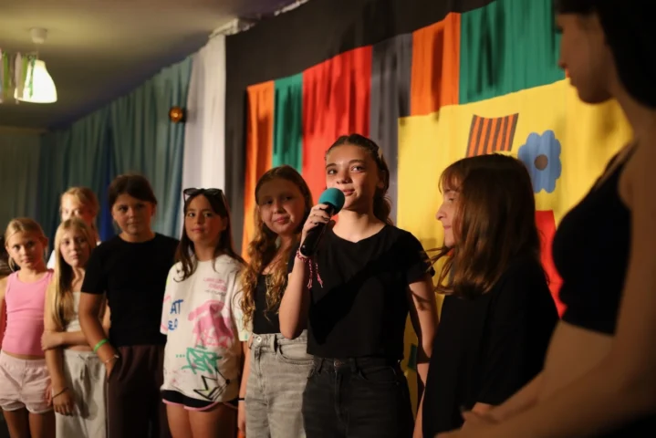 deti v letnom tábore Fantázia – 6. fantastický turnus 2026, 7. deň, Rozlúčka – fotka 33 z 133