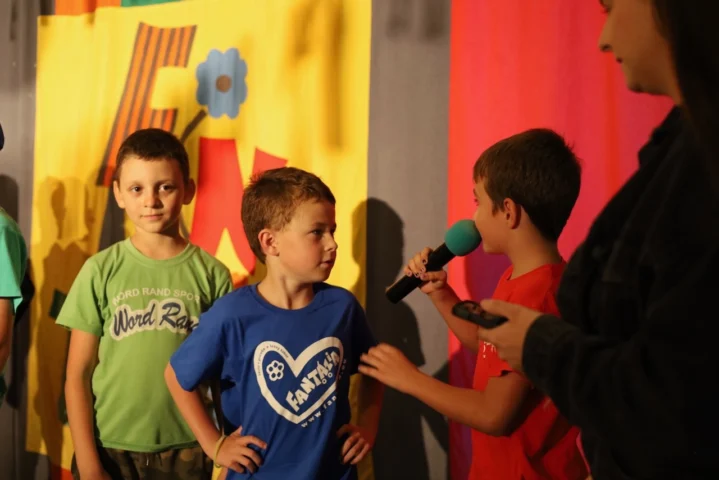 deti v letnom tábore Fantázia – 6. fantastický turnus 2026, 7. deň, Rozlúčka – fotka 6 z 133