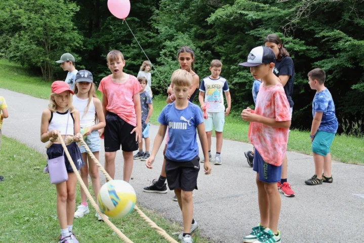 deti v letnom tábore Fantázia – 1. fantastický turnus 2026, 7. deň, Fantastický jarmok – fotka 111 z 133