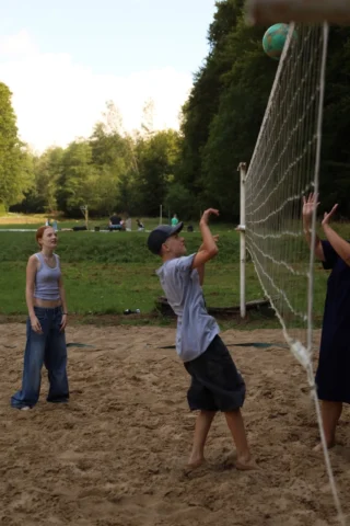 deti v letnom tábore Fantázia – 6. fantastický turnus 2026, 7. deň, Fantastické kluby dopoludnia – fotka 45 z 109