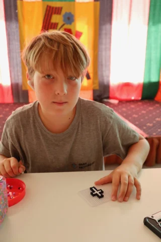 deti v letnom tábore Fantázia – 6. fantastický turnus 2026, 7. deň, Fantastické kluby dopoludnia – fotka 84 z 109