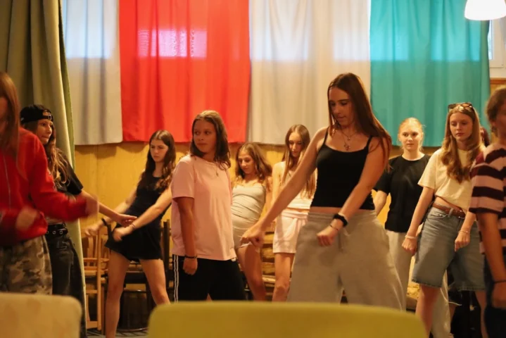 deti v letnom tábore Fantázia – 6. fantastický turnus 2026, 5. deň, Príprava na festival – fotka 46 z 65
