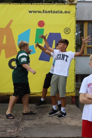 deti v letnom tábore Fantázia – 6. fantastický turnus 2026, 5. deň, Príprava na festival – fotka 48 z 65