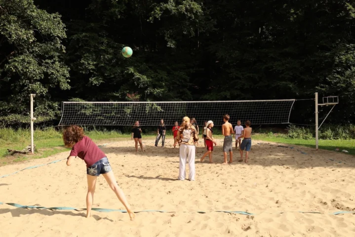 deti v letnom tábore Fantázia – 6. fantastický turnus 2026, 5. deň, Fantastické kluby popoludní – fotka 18 z 72