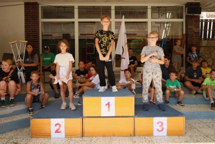 deti v letnom tábore Fantázia – 6. fantastický turnus 2026, 5. deň, Olympiáda – fotka 100 z 120
