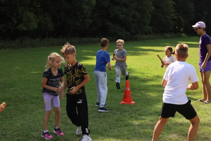 deti v letnom tábore Fantázia – 6. fantastický turnus 2026, 5. deň, Olympiáda – fotka 72 z 120