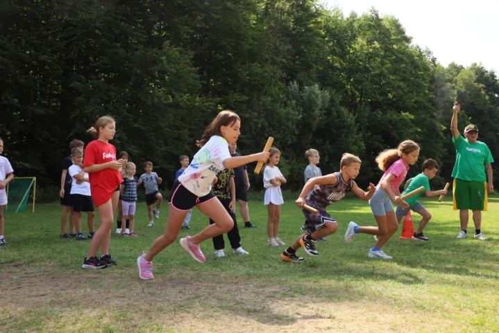 deti v letnom tábore Fantázia – 6. fantastický turnus 2026, 5. deň, Olympiáda – fotka 69 z 120