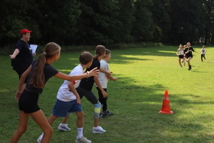 deti v letnom tábore Fantázia – 6. fantastický turnus 2026, 5. deň, Olympiáda – fotka 76 z 120