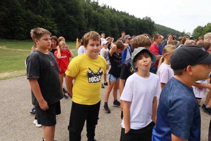 deti v letnom tábore Fantázia – 6. fantastický turnus 2026, 5. deň, Olympiáda – fotka 5 z 120