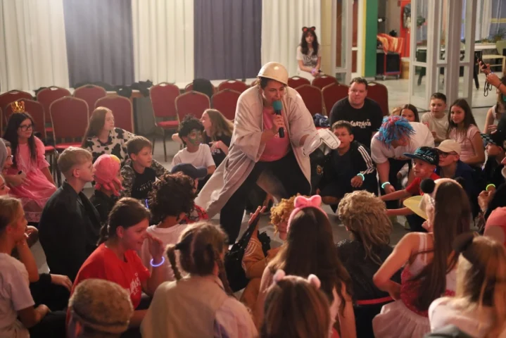 deti v letnom tábore Fantázia – 6. fantastický turnus 2026, 5. deň, Hudobný festival – fotka 15 z 131
