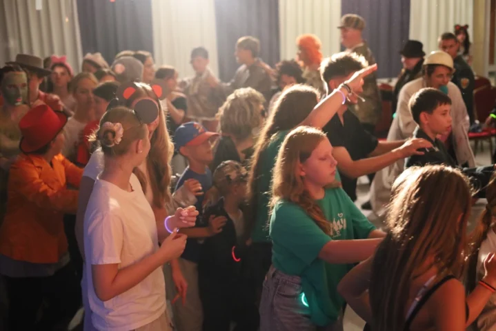 deti v letnom tábore Fantázia – 6. fantastický turnus 2026, 5. deň, Hudobný festival – fotka 14 z 131