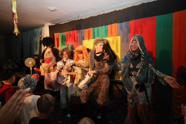 deti v letnom tábore Fantázia – 6. fantastický turnus 2026, 5. deň, Hudobný festival – fotka 111 z 131