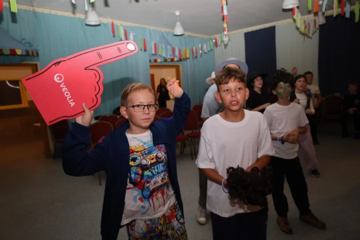 deti v letnom tábore Fantázia – 6. fantastický turnus 2026, 5. deň, Hudobný festival – fotka 60 z 131