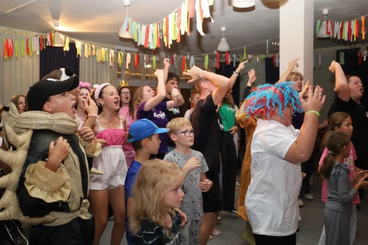deti v letnom tábore Fantázia – 6. fantastický turnus 2026, 5. deň, Hudobný festival – fotka 59 z 131