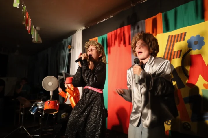 deti v letnom tábore Fantázia – 6. fantastický turnus 2026, 5. deň, Hudobný festival – fotka 117 z 131