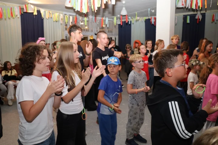 deti v letnom tábore Fantázia – 6. fantastický turnus 2026, 5. deň, Hudobný festival – fotka 82 z 131