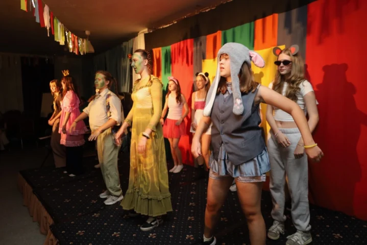 deti v letnom tábore Fantázia – 6. fantastický turnus 2026, 5. deň, Hudobný festival – fotka 128 z 131