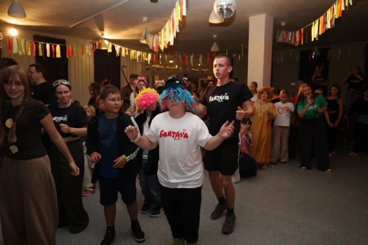 deti v letnom tábore Fantázia – 6. fantastický turnus 2026, 5. deň, Hudobný festival – fotka 41 z 131
