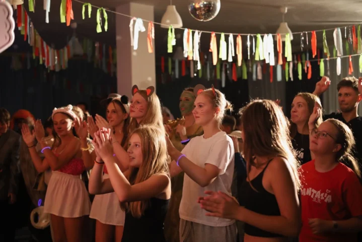 deti v letnom tábore Fantázia – 6. fantastický turnus 2026, 5. deň, Hudobný festival – fotka 22 z 131
