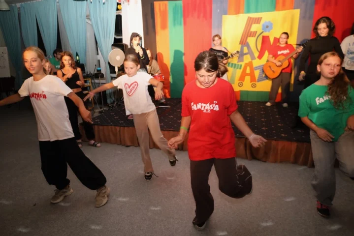 deti v letnom tábore Fantázia – 6. fantastický turnus 2026, 5. deň, Hudobný festival – fotka 70 z 131