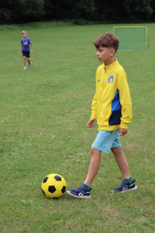 deti v letnom tábore Fantázia – 1. fantastický turnus 2026, 7. deň, Fantastické kluby dopoludnia – fotka 14 z 98