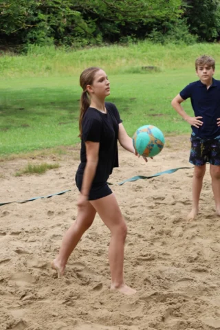 deti v letnom tábore Fantázia – 1. fantastický turnus 2026, 7. deň, Fantastické kluby dopoludnia – fotka 29 z 98