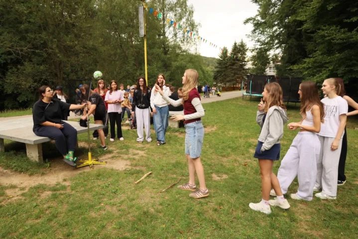 deti v letnom tábore Fantázia – 6. fantastický turnus 2026, 3. deň, Traf to! – fotka 10 z 122