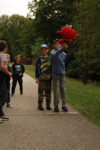 deti v letnom tábore Fantázia – 6. fantastický turnus 2026, 3. deň, Traf to! – fotka 35 z 122