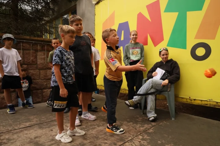 deti v letnom tábore Fantázia – 6. fantastický turnus 2026, 3. deň, Traf to! – fotka 43 z 122