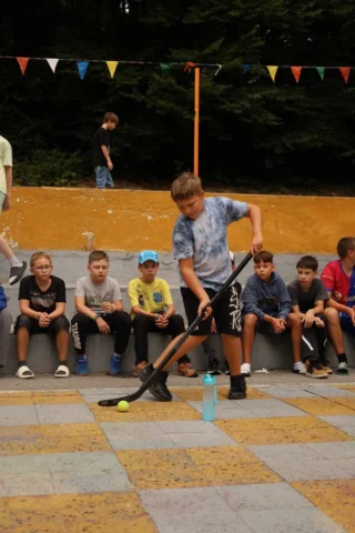 deti v letnom tábore Fantázia – 6. fantastický turnus 2026, 3. deň, Traf to! – fotka 48 z 122